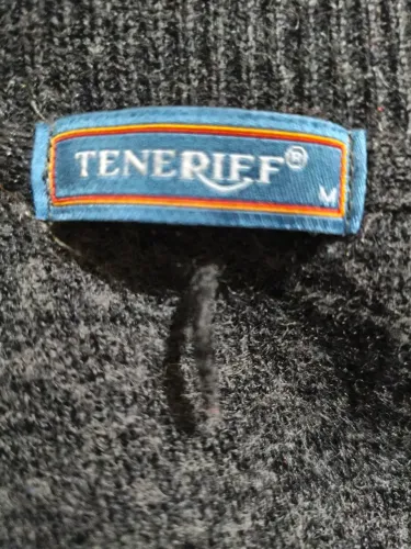 Casaco de Lan cinza batido Vintage CGC da marca Tenerife tamanho M porém veste um G
