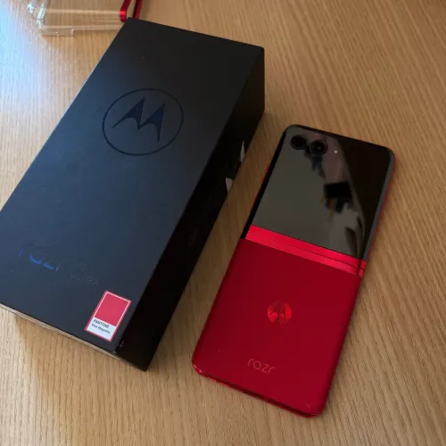 Motorola Razr 40 Ultra Com Defeito na Tela Interna