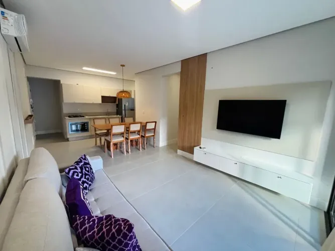 Apartamento mobiliado para locação com vista para as montanhas, Praia de Palmas/SC