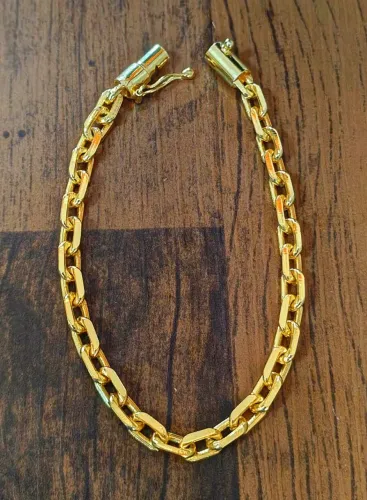 Belíssima pulseira banhada a ouro 18k nova