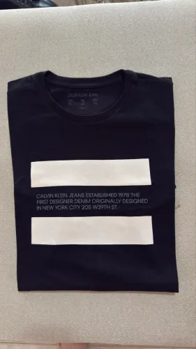 Camiseta Calvin Klein 