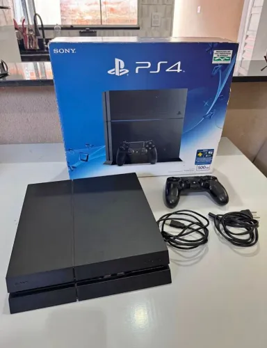 PS4 500GB + 2 Controles Originais + Jogo