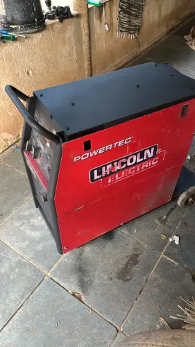 Máquina de solda lincoln 305