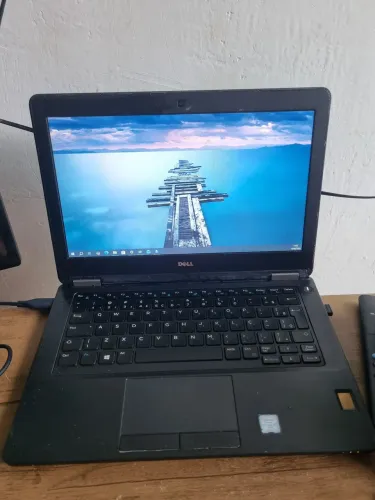 Dell Latitude E5270, i7-6600u 2.80 GHz