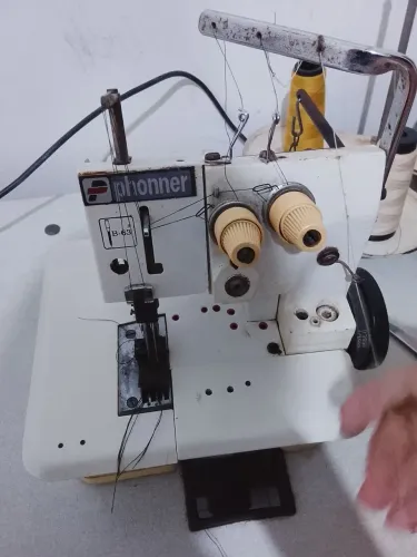 Máquina de costura