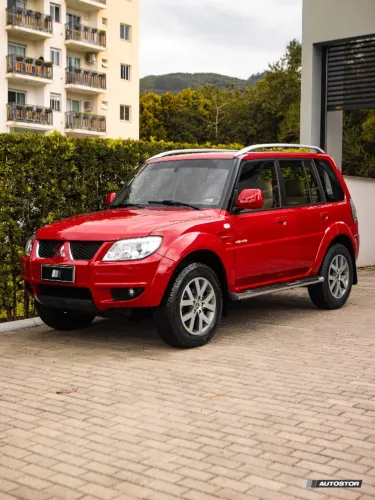 Mitsubishi Pajero TR4 2.0/ 2.0 Flex 16V 4X4 Aut. 2015
