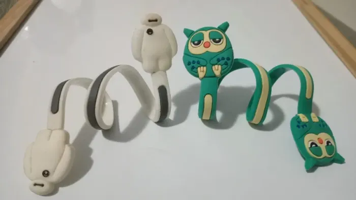Baymax e coruja Enrolador Organizador de cabos 21 cm novo