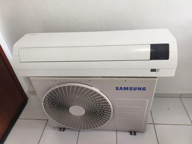 Ar condicionado Samsung inverter 22.000BTUs
