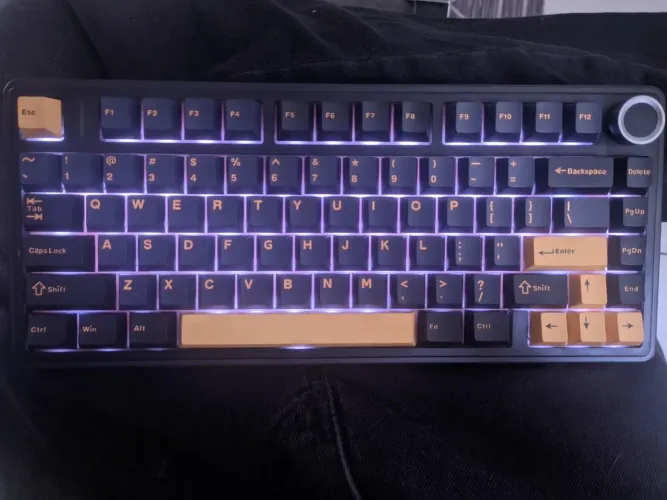 Teclado Aula F75