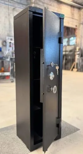 Venda de cofre com mesa para maquina de recarga dobravel para cac ou interaçados da area