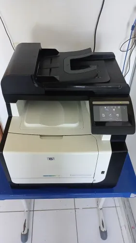 Impressora laser HP colorida