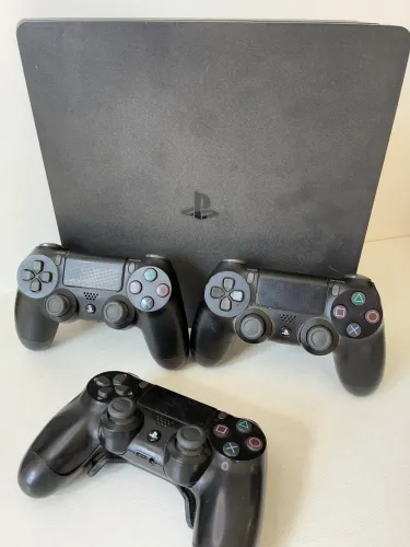 Playstation 4 Slim