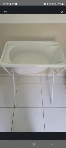 Banheira de bebê bem conservada, sem machas