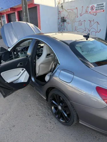 Mercedes-Benz CLA-200 First Edition 1.6 TB 16V Aut. 2014