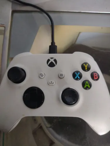Vendo um controle ? de Xbox.