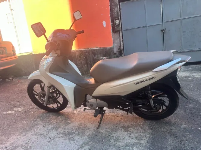 Biz 125 flex ano 2021