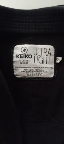 Vendo kimono Keiko A2 original + faixa branca