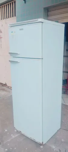Vendo essa geladeira duplex.