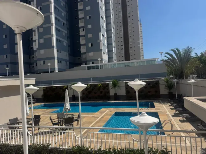 Apartamento à Venda no Condomínio Green Valley / 84 m² /3 Dormitórios / 2 Vagas