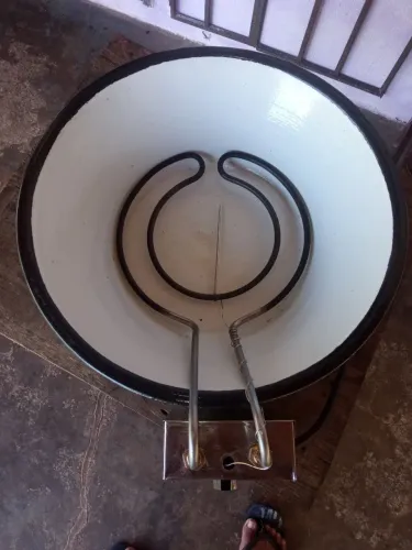 Vendo uma fritadeira elétrica de batata semi nova