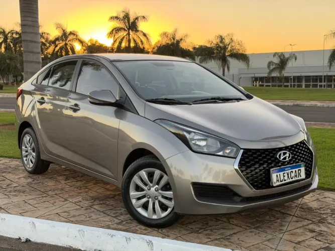 Hyundai HB20S Comfort Plus 1.0 Flex 12V Mec. 2019