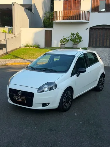 Fiat Punto Essence 1.6 Flex 16V 5P 2012