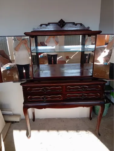 CRISTALEIRA ANTIGA / BUFFET VINTAGE - PEÇA DE FAMÍLIA