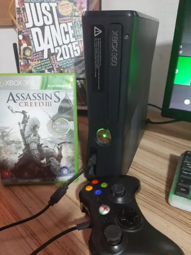 VENDO XBOX 360 + KINECT + CONTROLE + 2 JOGOS