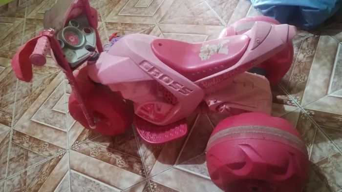 Moto elétrica infantil
