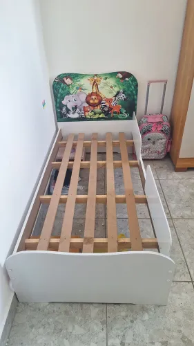 Cama infantil semi nova