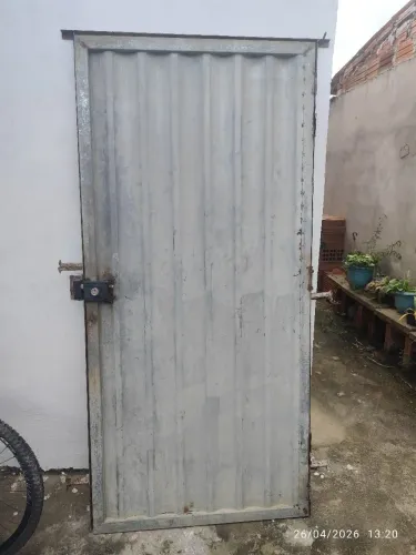 Portão pequeno usado