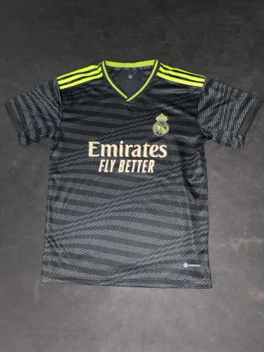 Camisa Real Madrid 2022/23 Reserva - Tamanho M (Veste P)