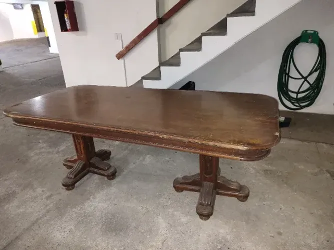 Mesa de jantar rústica 