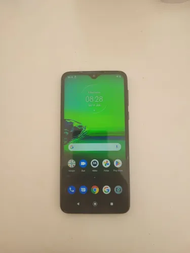 Motorola G8 play 32GB 200$