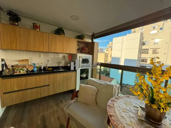 Apartamento à Venda com Varanda Gourmet toda planejada, 2 quartos, suíte e vaga junto ao S