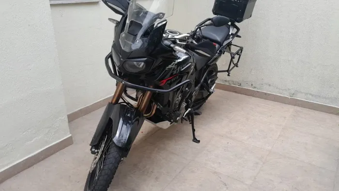 Honda CRF 1000L Africa Twin - Impecável e Equipada