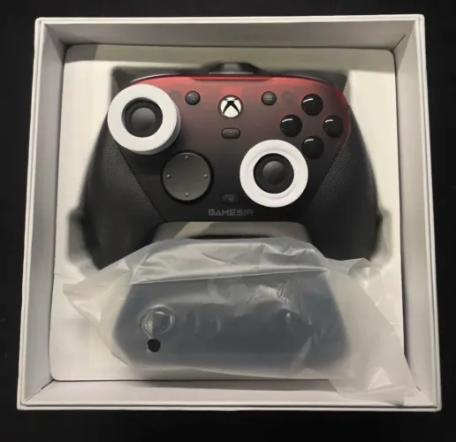 Gamesir G7 pro. Na caixa