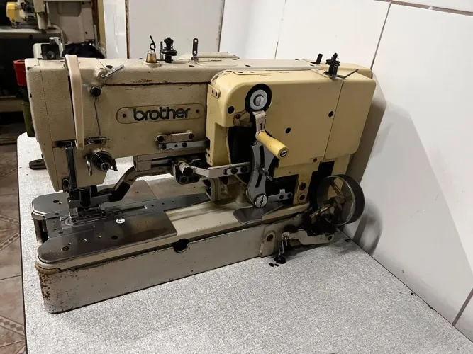 Caseadeira botoneira