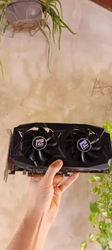 RX 590 8gb Original com Caixa