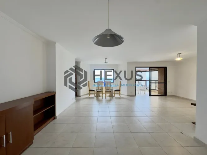 Apartamento com varanda vista mar e lazer na Praia das Asturias, Guaruja