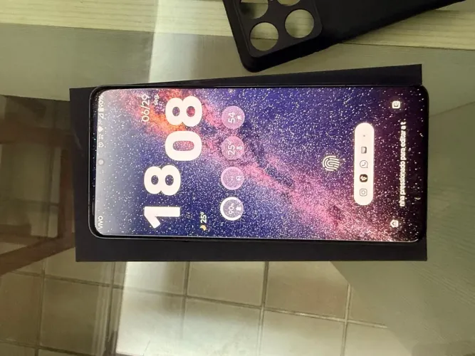 V/T Motorola Signature 5G, 512GB, 12GB RAM, Completo.