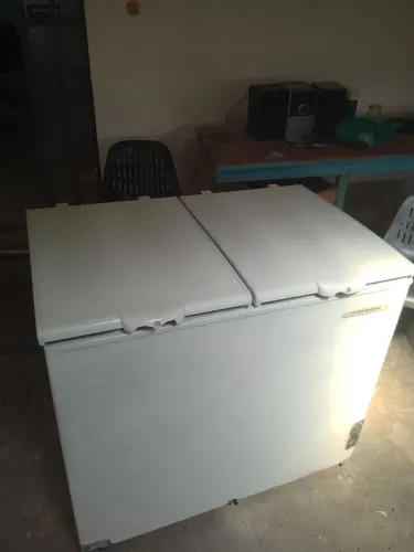 Freezer MetalFrio gelando super bem. Entrego 