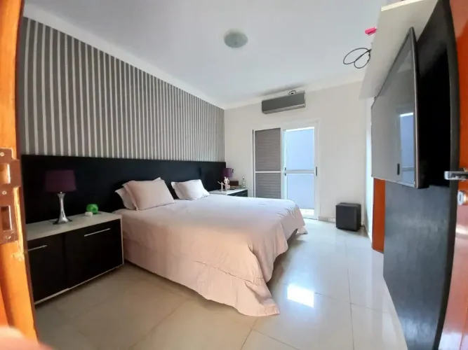 CONDOMINIO PRIMAVERA - 03 SUITES CLIMATIZADAS