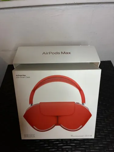 caixa contém fones de ouvido Apple AirPods Max