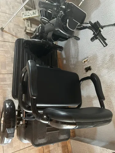 Triciclo Elétrico 750W com 3 lugares
