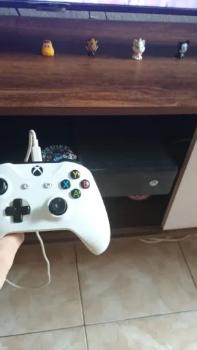 Xbox one + manete original 900R$