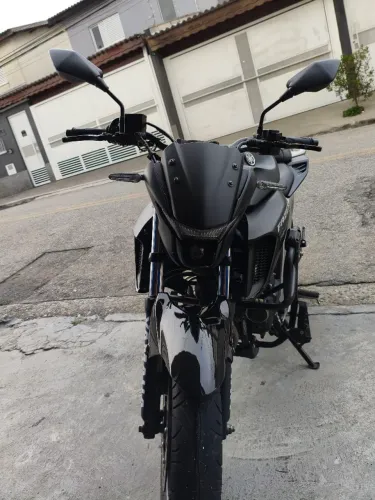 FZ 25 preta 17000 km