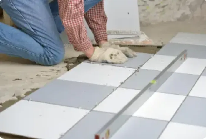 colocamos pisos de todos os tipos, colocação de roda pe , pisos vinílicos e laminados