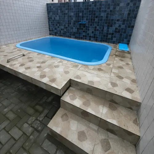 **APARTAMENTO TÉRREO COM ÁREA PRIVATIVA PARA ALUGAR  NOVO GEISEL!**