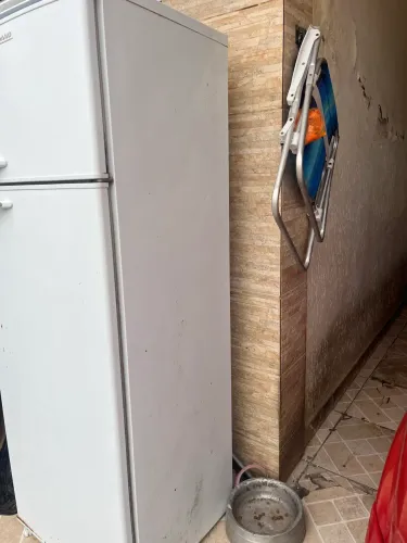 Geladeira a venda